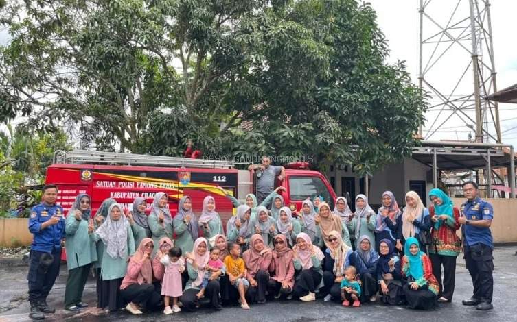 Pelatihan Tanggap Bencana Skala Lokal Kebakaran dan Tata Cara Penggunaannya Desa Gandrungmanis Kecamatan Gandrungmangu